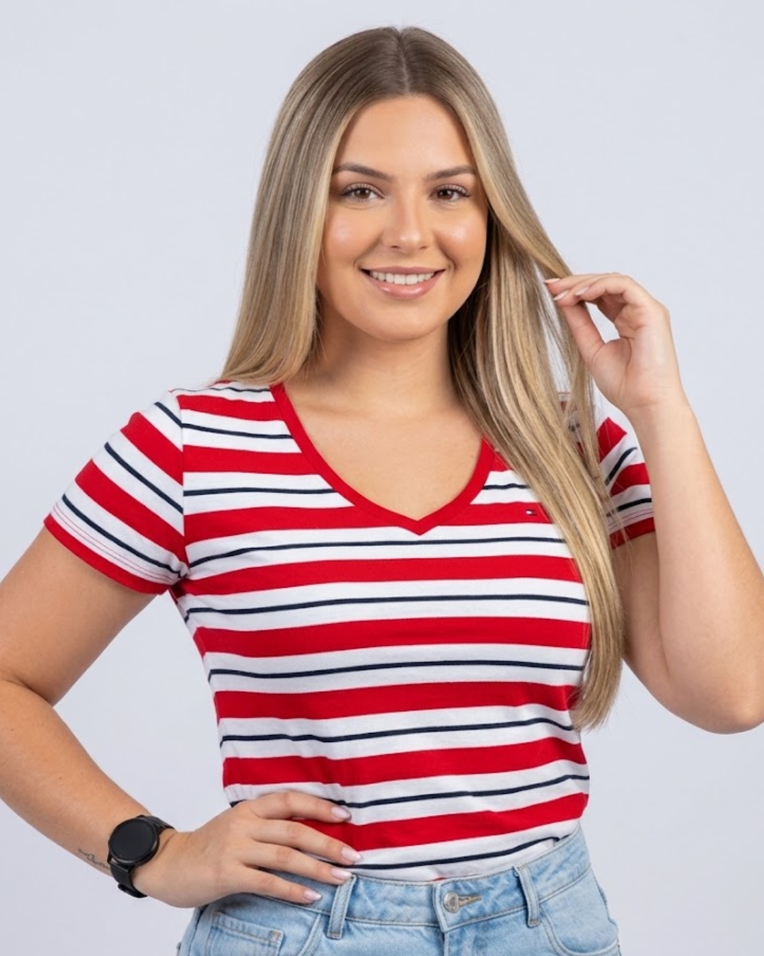 Blusa Tommy Hilfiger color rojo rayas blancas y azules