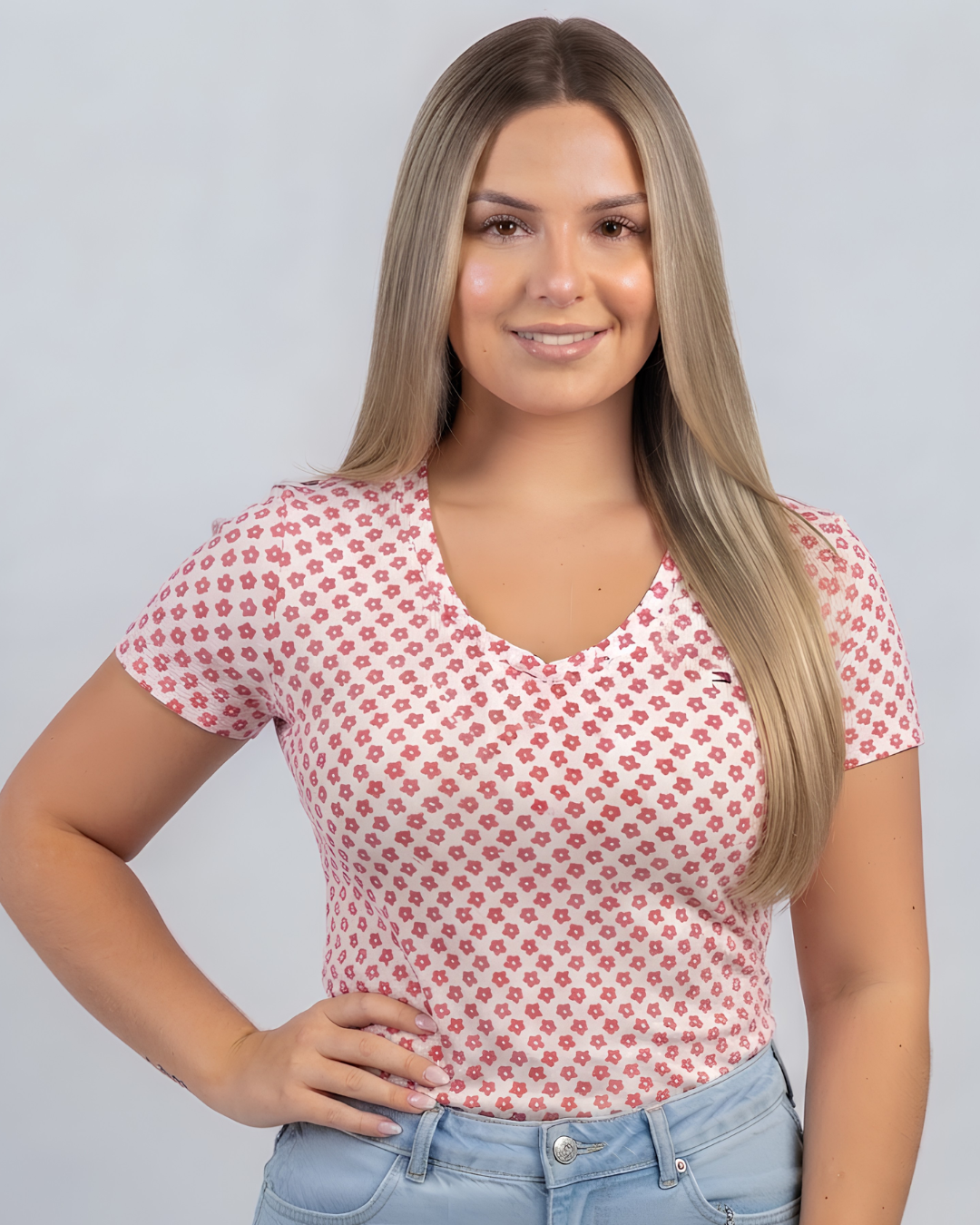 Blusa Tommy Hilfiger flores rojas