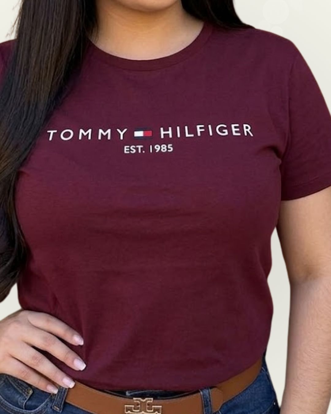 Blusa Tommy Hilfiger color vino estampado