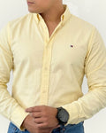 Camisa Tommy Hilfiger color amarillo