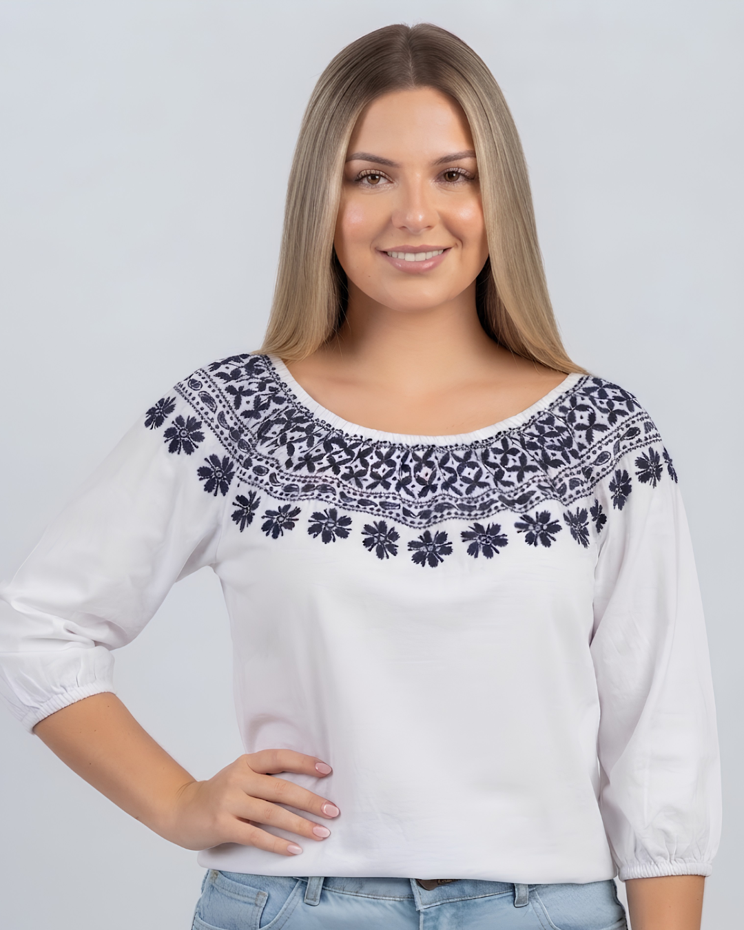Blusa Tommy Hilfiger color blanco estilo campesino