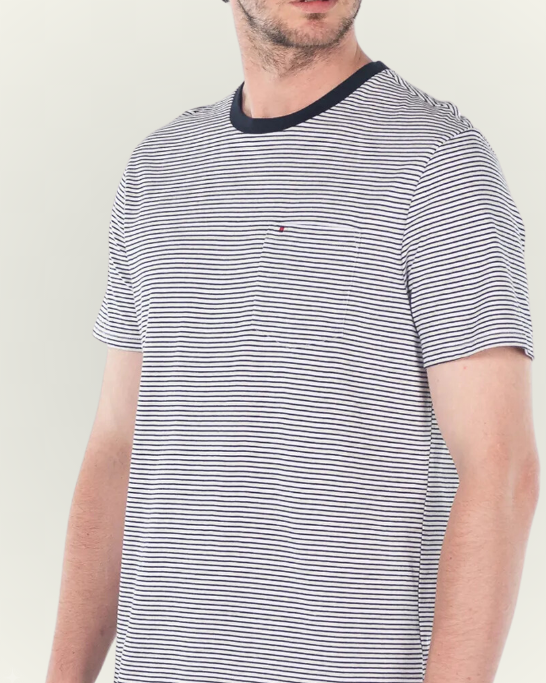 Camiseta Tommy Hilfiger color blanco rayas azules