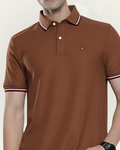 Polo Tommy Hilfiger color café