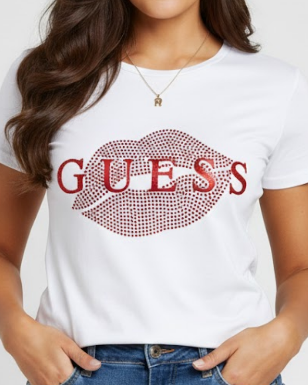 Blusa Guess color blanco estampada