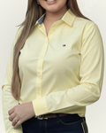 Camisera Tommy Hilfiger color amarillo