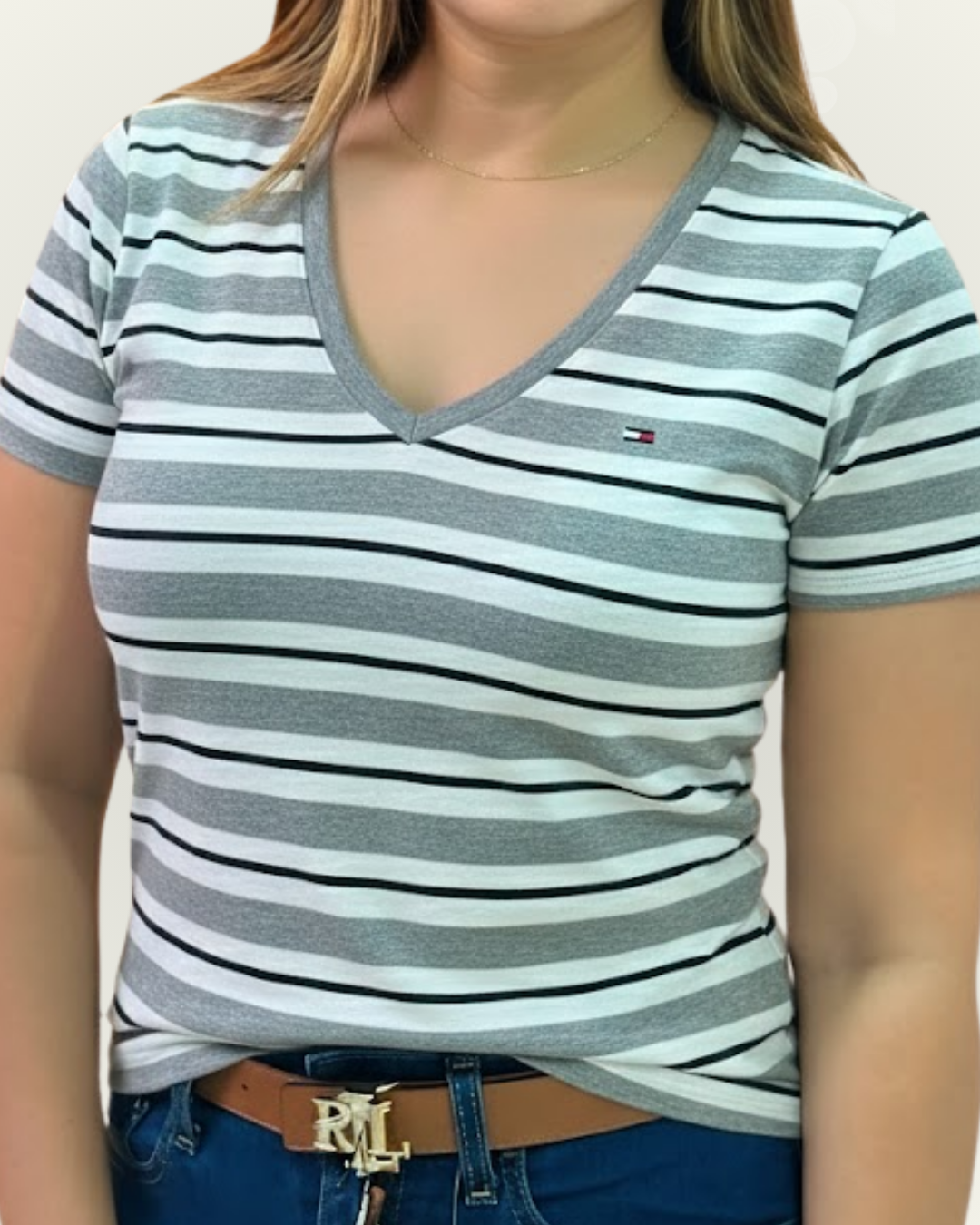 Blusa Tommy Hilfiger color gris rayas blancas y azules