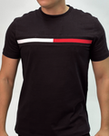 Camiseta Tommy Hilfiger color negro estampada