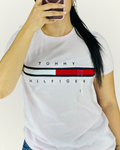 Blusa Tommy Hilfiger color blanco estampada