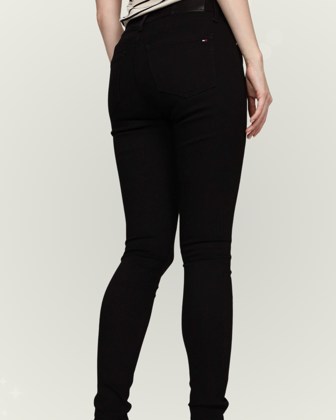 Jeans Tommy Hilfiger color negro